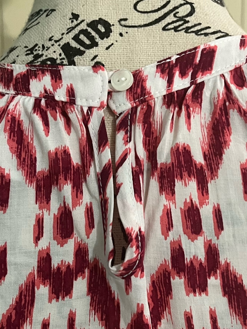 Old Navy Suspended Cami in Coral Print - Picture 6 of 11
